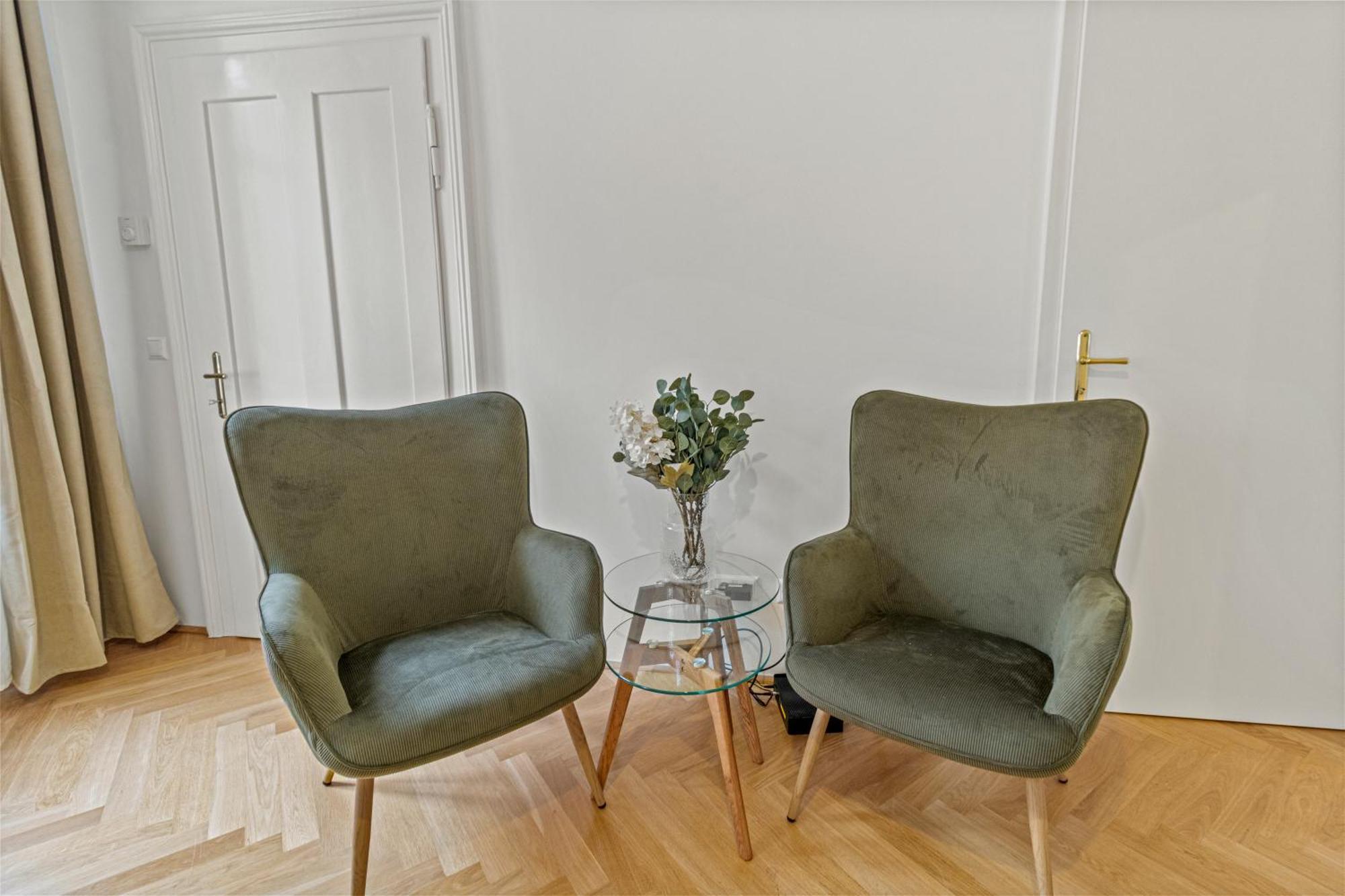 Cozy Vienna Apartments - 4 Min U6 Josefstaedterstrasse Bagian luar foto