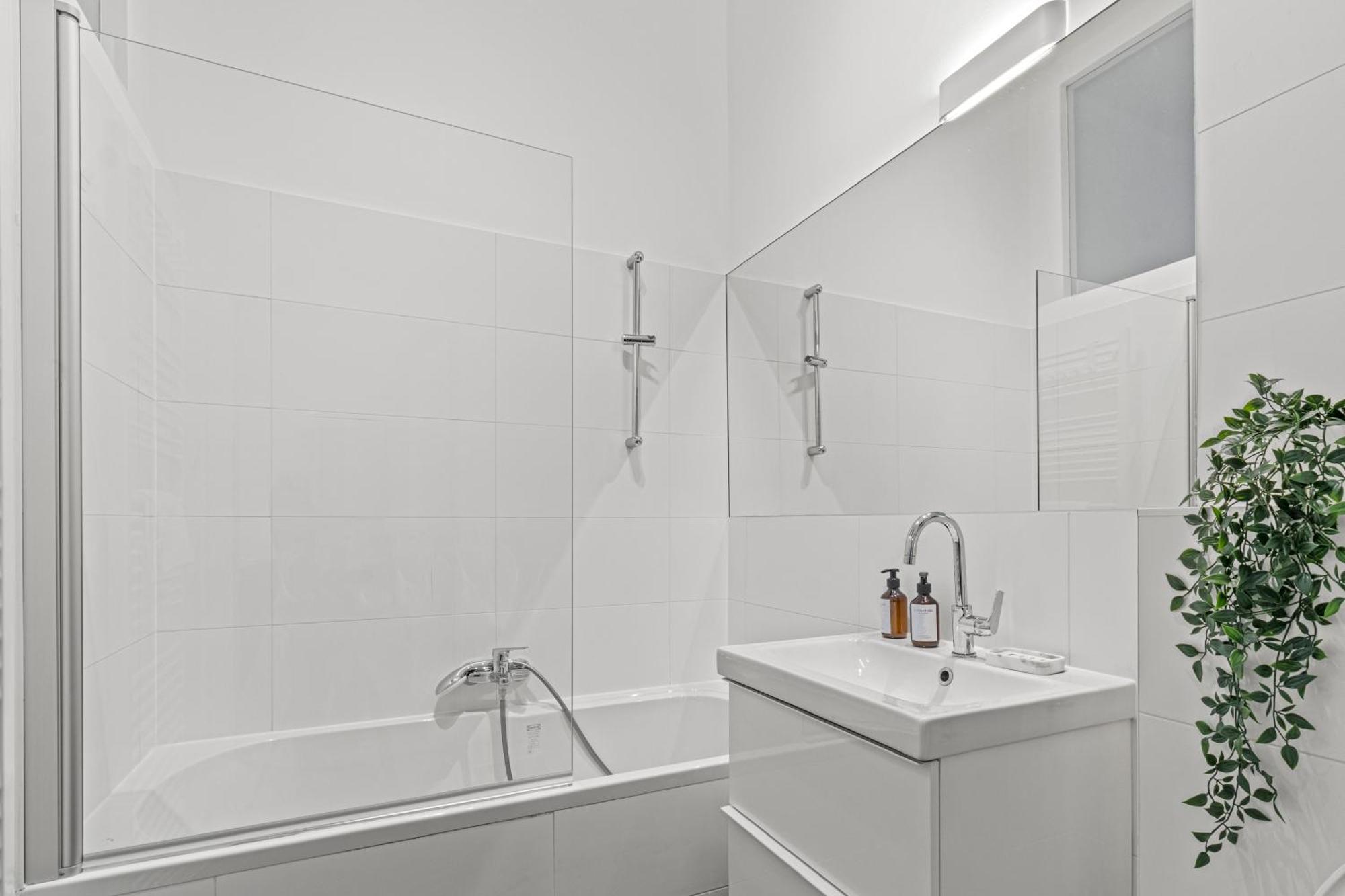 Cozy Vienna Apartments - 4 Min U6 Josefstaedterstrasse Bagian luar foto